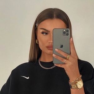 Meet your Posher, Janet